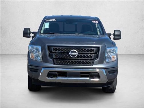2023 Nissan Titan SV