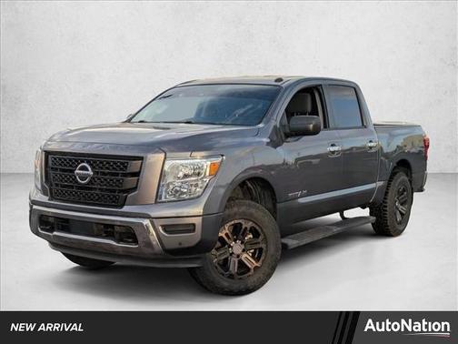 2021 Nissan Titan SV
