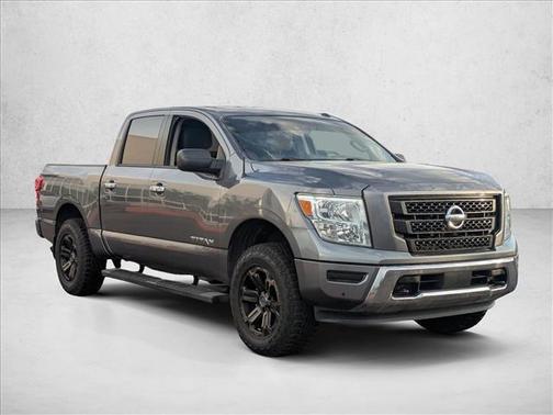 2021 Nissan Titan SV