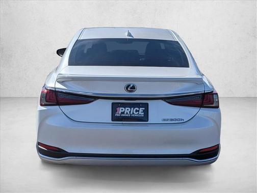 2021 Lexus ES 300h Base