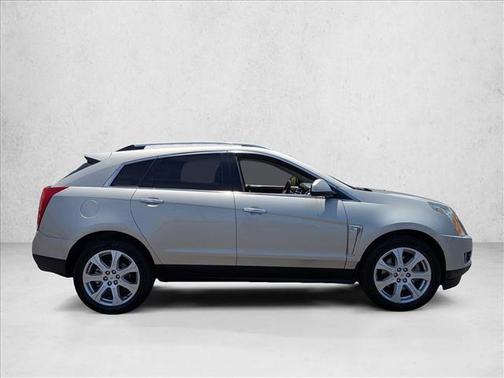 Silver Coast Metallic 2014 Cadillac SRX Performance Collection