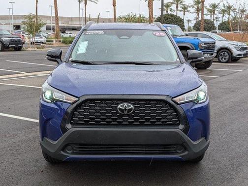 2025 Toyota Corolla Cross LE