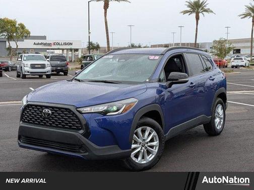 2025 Toyota Corolla Cross LE