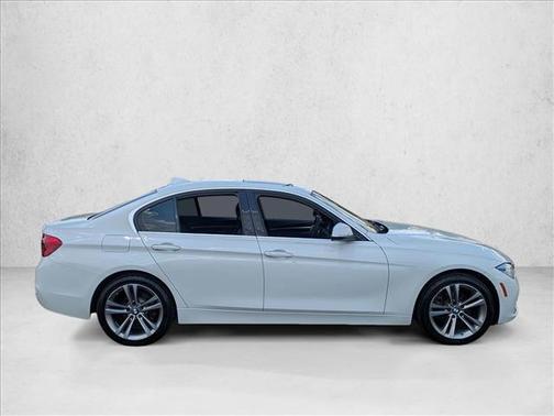 2018 BMW 330 i xDrive