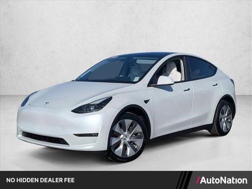 White 2023 Tesla Model Y Long Range