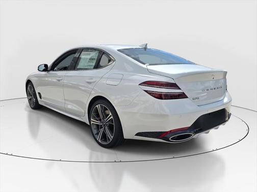 2025 Genesis G70 2.5T RWD
