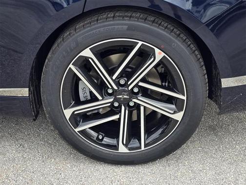 2025 Genesis G80 2.5T Advanced AWD