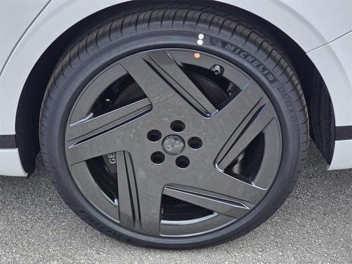 2026 Genesis G90 e-SC Prestige Black