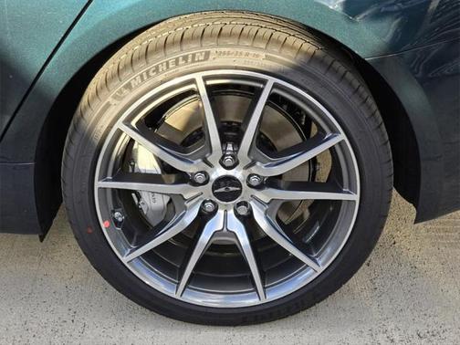 2025 Genesis G70 2.5T RWD