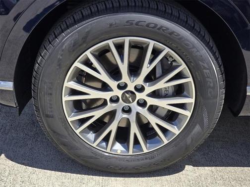 2025 Genesis GV80 2.5T