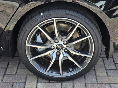 2026 Genesis G70 2.5T RWD Prestige