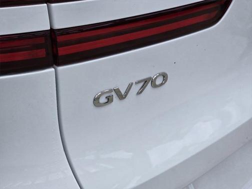 2025 Genesis Electrified GV70 Advanced