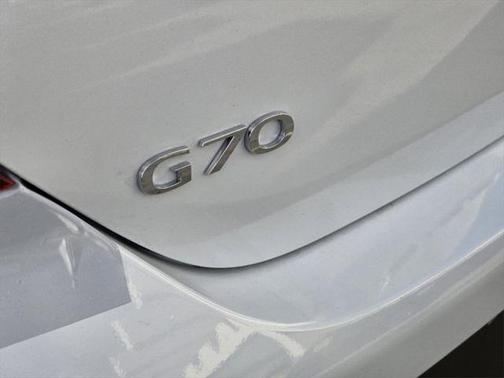 2025 Genesis G70 2.5T RWD
