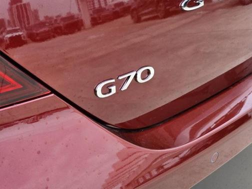 2025 Genesis G70 2.5T RWD