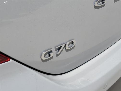 2025 Genesis G70 2.5T RWD