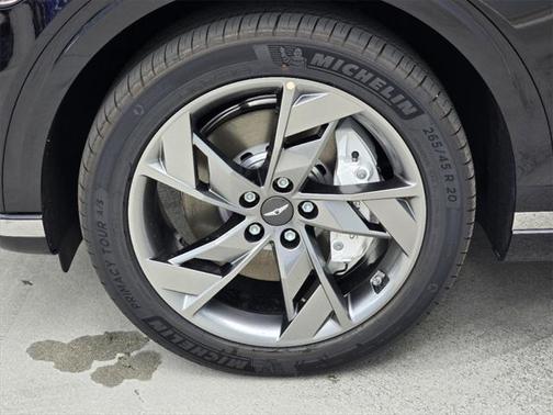 2025 Genesis Electrified GV70 Advanced