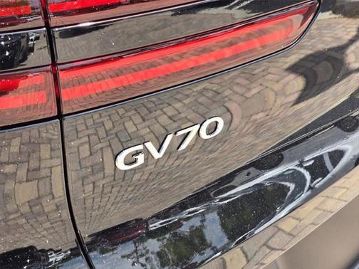 2025 Genesis GV70 2.5T AWD