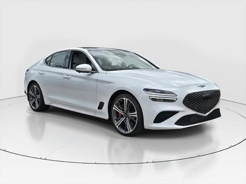 2025 Genesis G70 2.5T RWD