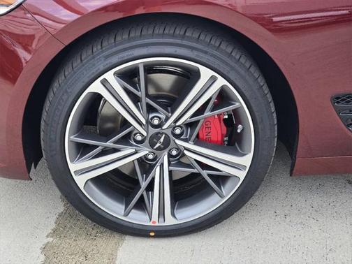 2025 Genesis G70 2.5T RWD