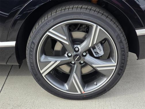 2025 Genesis GV80 2.5T
