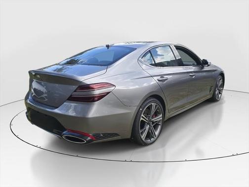 2025 Genesis G70 2.5T RWD