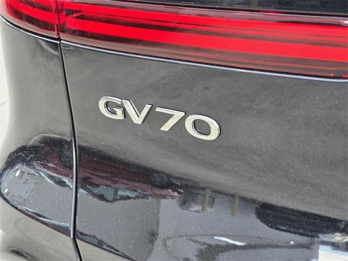 2026 Genesis GV70 3.5T Sport Advanced