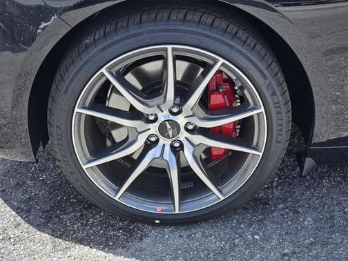 2025 Genesis G70 2.5T RWD