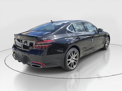 2025 Genesis G70 2.5T RWD