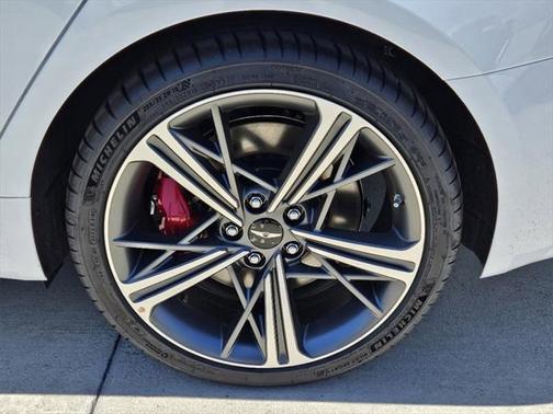 2025 Genesis G70 3.3T RWD Sport Advanced