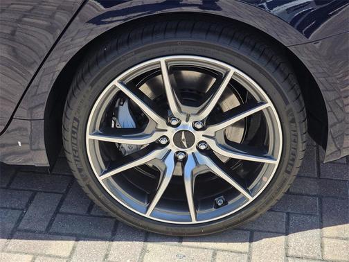 2026 Genesis G70 2.5T RWD