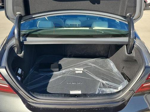 2025 Genesis G70 2.5T RWD