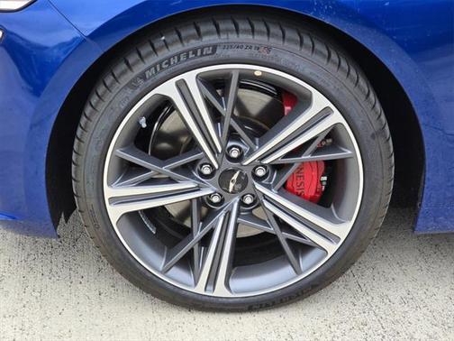 2025 Genesis G70 3.3T RWD Sport Advanced