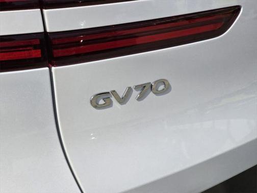 2025 Genesis GV70 2.5T