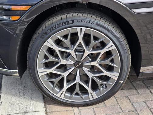 2025 Genesis G90 3.5T e-SC