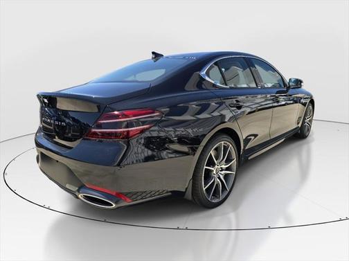 2025 Genesis G70 2.5T RWD