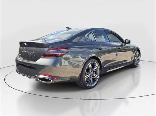 2025 Genesis G70 2.5T RWD