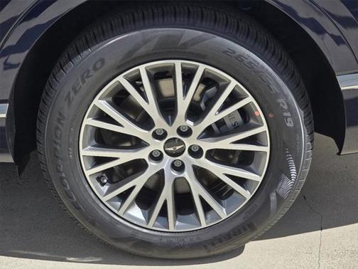 2025 Genesis GV80 2.5T