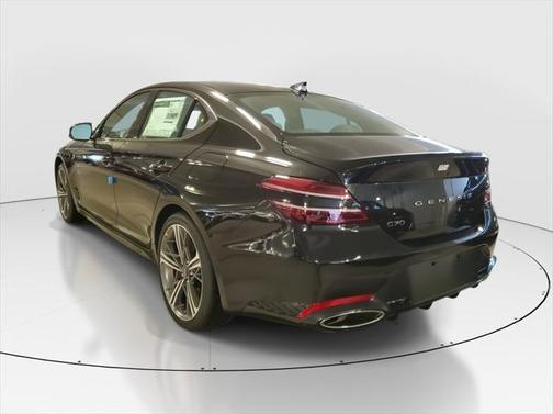 2025 Genesis G70 2.5T RWD