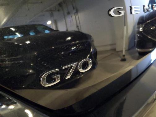2025 Genesis G70 2.5T RWD