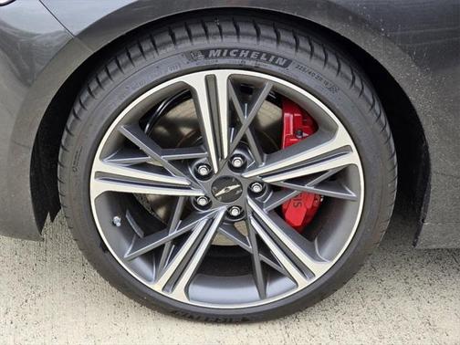 2025 Genesis G70 3.3T RWD Sport Advanced