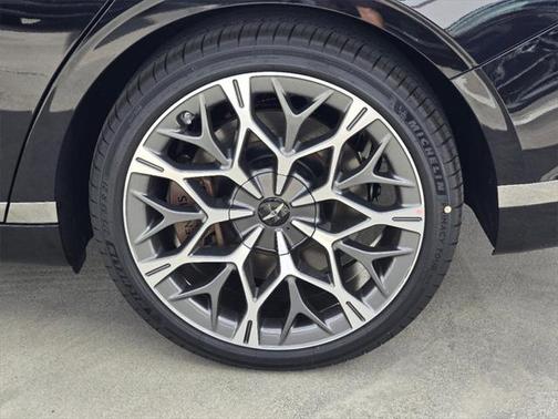 2025 Genesis G90 3.5T e-SC