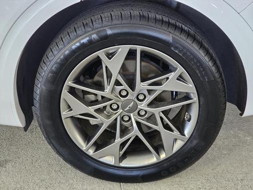 2022 Genesis GV70 2.5T AWD