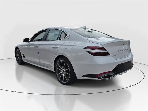 2026 Genesis G70 2.5T RWD
