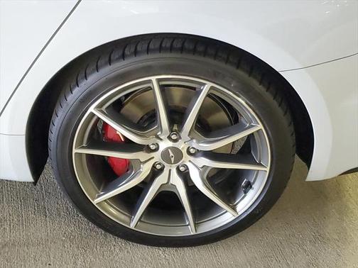 2020 Genesis G70 3.3T RWD