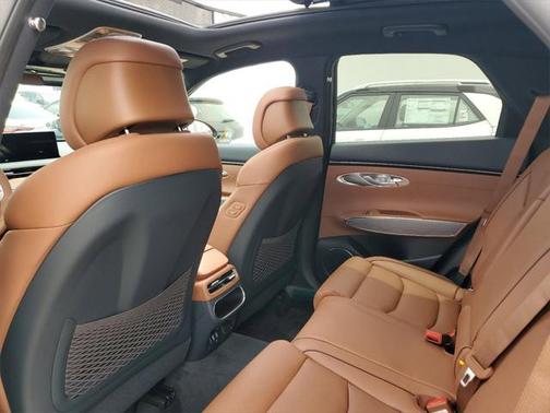 2025 Genesis GV70 2.5T