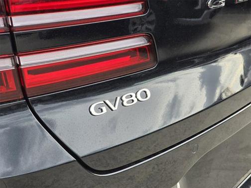 2025 Genesis GV80 2.5T