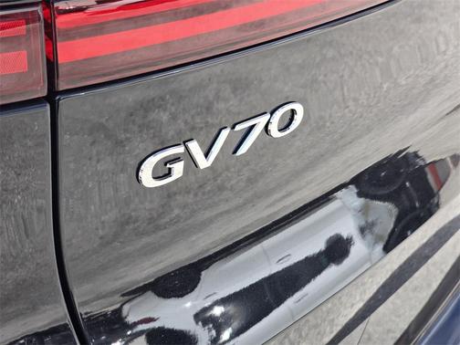 2026 Genesis Electrified GV70 Standard
