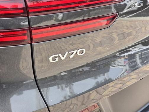 2025 Genesis GV70 2.5T AWD