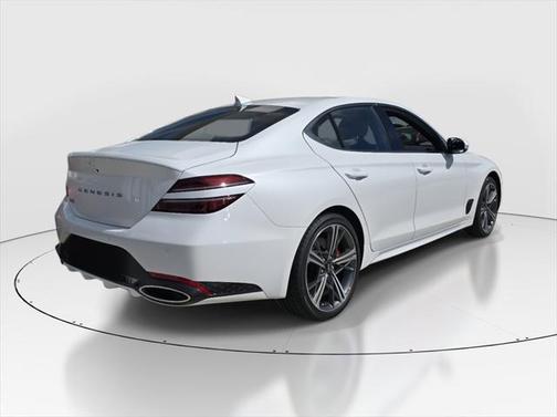 2025 Genesis G70 2.5T RWD
