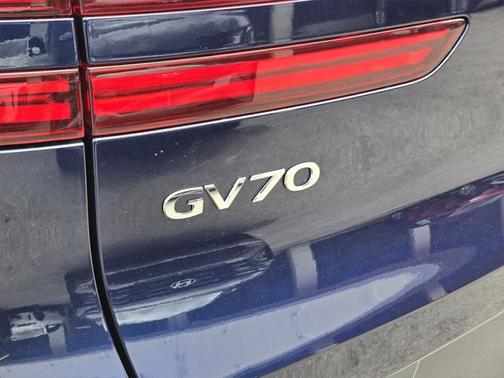 2026 Genesis GV70 2.5T Select